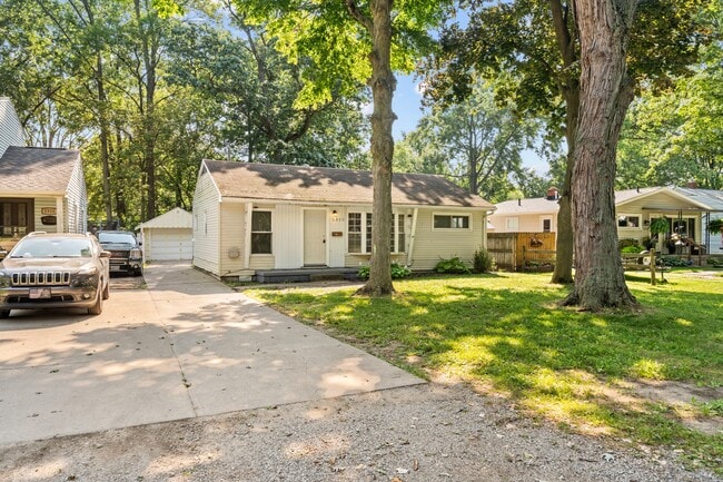 Building Photo - 5310 Winona Dr