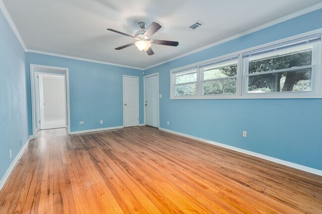 Foto del edificio - Comfortable Home Minutes from Park Circle