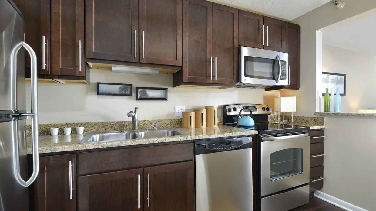 Foto principal - 180 N Harbor Dr