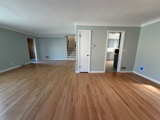 Foto del edificio - Updated 3 bedroom in Alger Heights area