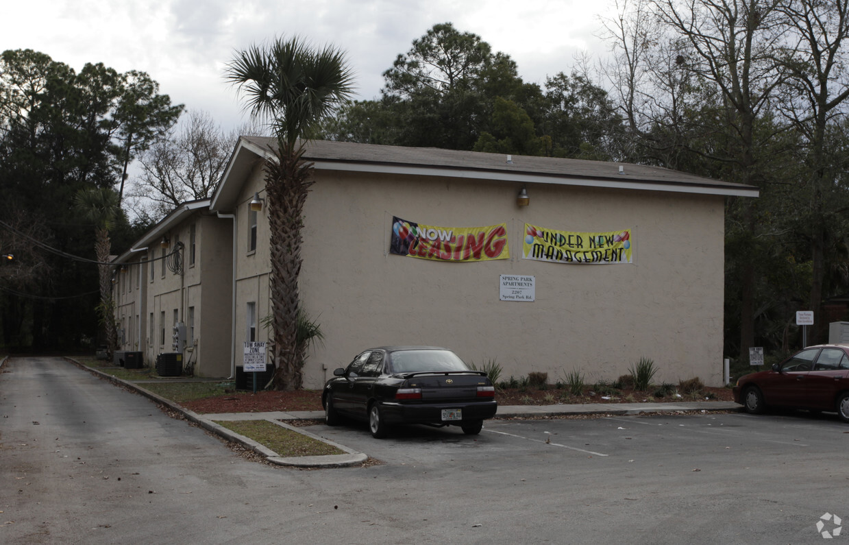 Building Photo - St. James Place Apartments