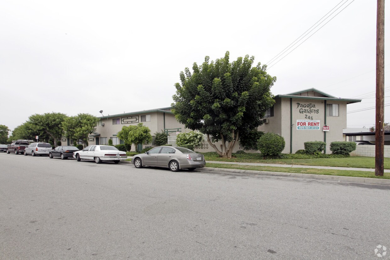 Primary Photo - Pagoda Apartments