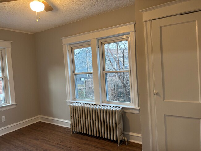 Foto del edificio - 105 Avon Ave