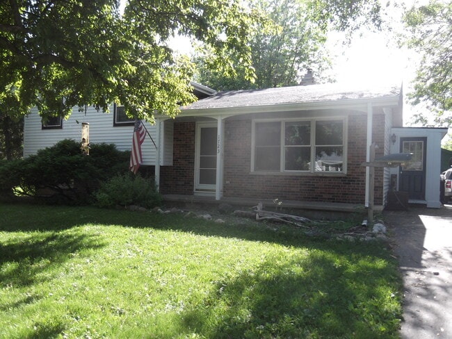 Building Photo - 1723 Grove st