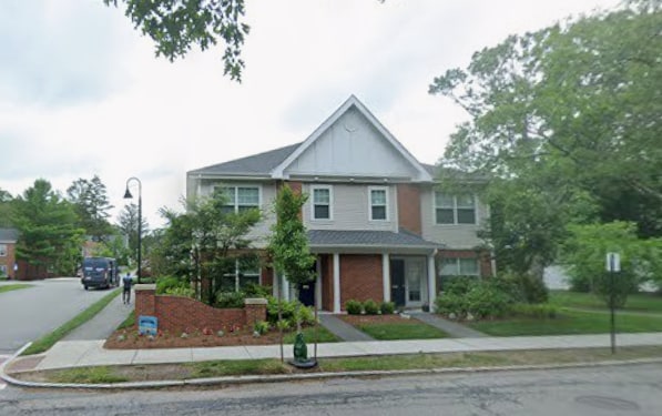Building Photo - 9 Independence Dr