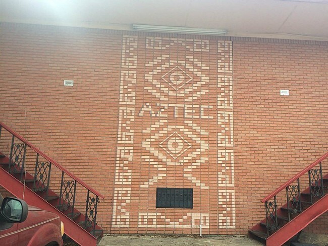 Building Photo - 1109 8th St