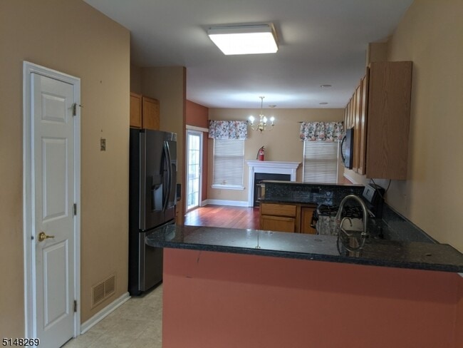 Building Photo - 117 Cardigan Ct