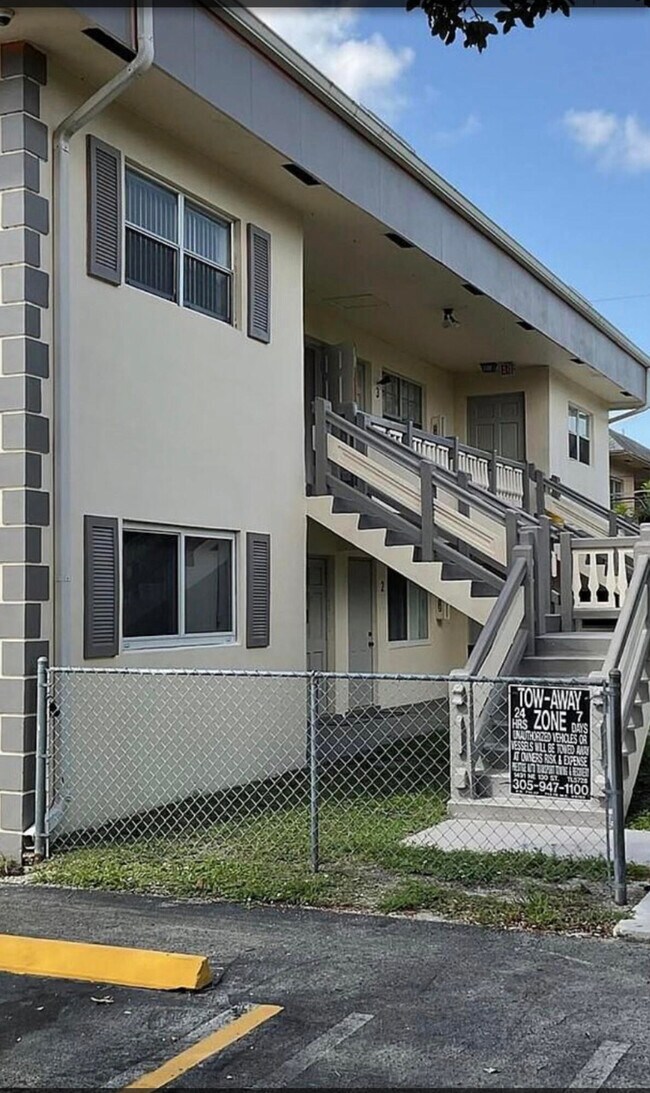 Building Photo - 5271 SW 90th Way