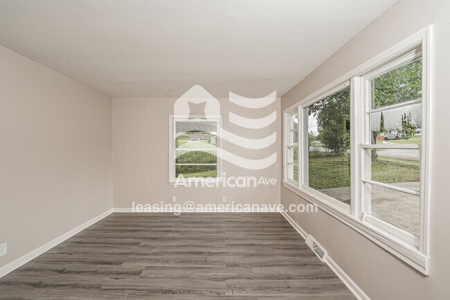 Building Photo - 5112 Avenue K