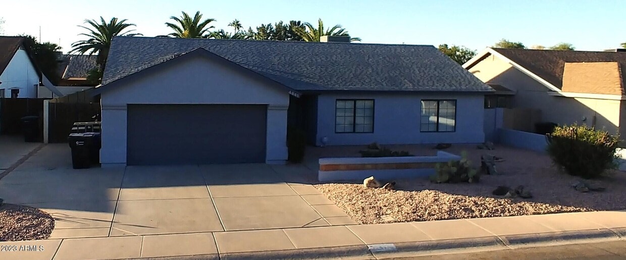 Foto principal - 4641 W Whitten St