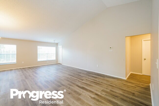 Building Photo - 1434 Lakehurst Way