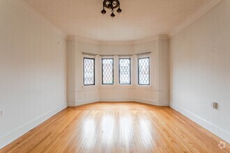 Bedroom - 1BR/1BA 403 - Cambridge Oxford