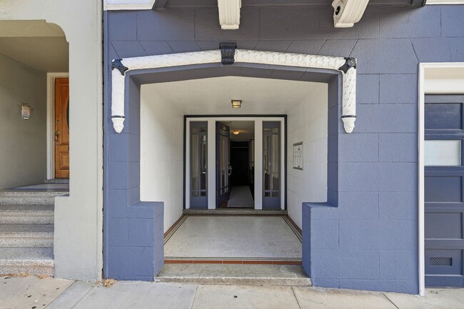 Photo - 29th Street 380 #2 Apartment