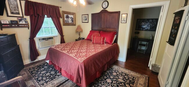 Foto del edificio - 416 Sunny Ln