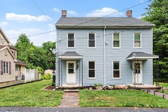Building Photo - 215-217 Pine Grove Rd
