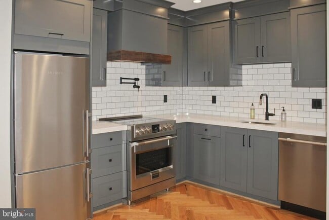 Foto del edificio - 1643 New Jersey Ave NW