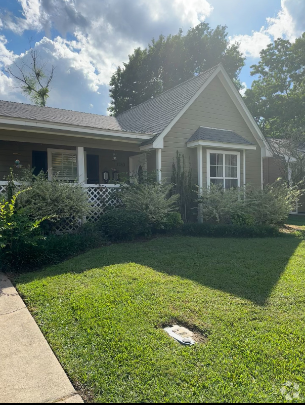 Building Photo - 1243 Barnett Bend Cir