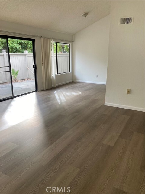 Building Photo - 32112 Via Viente