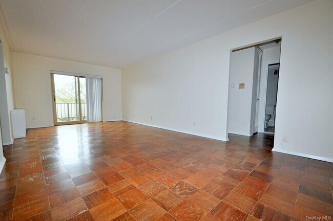 Foto del edificio - 470 Halstead Ave