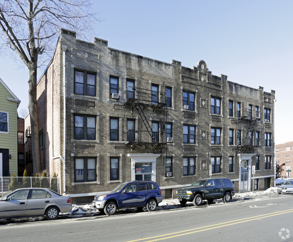 140-144 Broadway, Passaic, Nj 07055 - Apartments In Passaic, Nj 