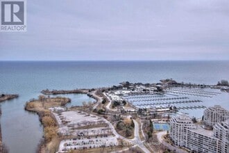 Building Photo - 2212 Lake Shore Blvd W