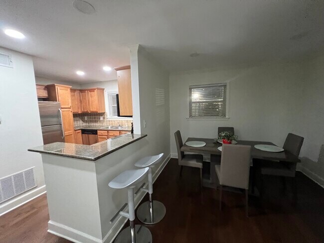 Foto del edificio - 48 Peachtree Ave NE