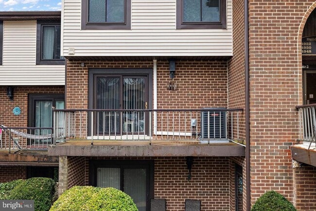 Building Photo - 4886 W Brigantine Ct