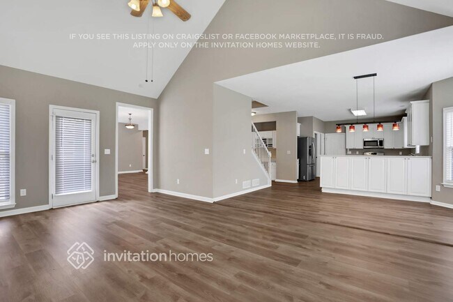 Foto del edificio - 87 Golden Aster Trce