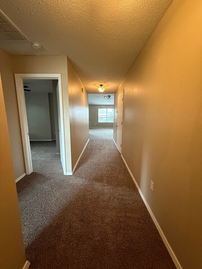 Foto del edificio - Collinsville 3 Bedroom 2 Bathroom