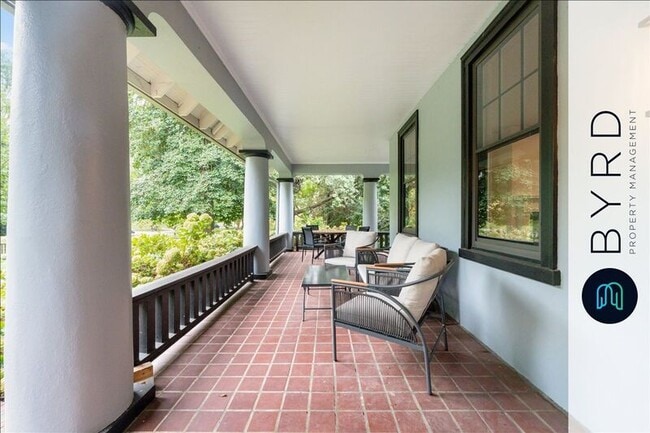 Foto del edificio - 3216 Hawthorne Ave