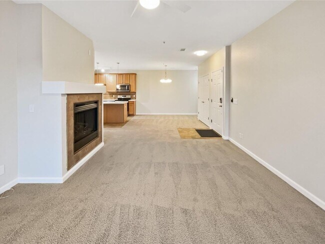 Foto del edificio - 2 Bedroom Condo in Parker