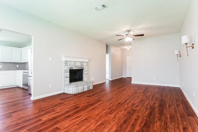 Building Photo - 4616 Wheatland Dr