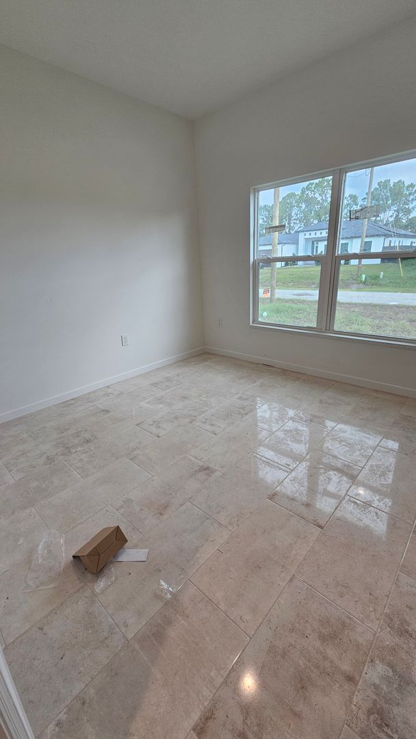 Foto del edificio - BRAND NEW TWO BEDROOM, TWO BATH-SW LEHIGH ...