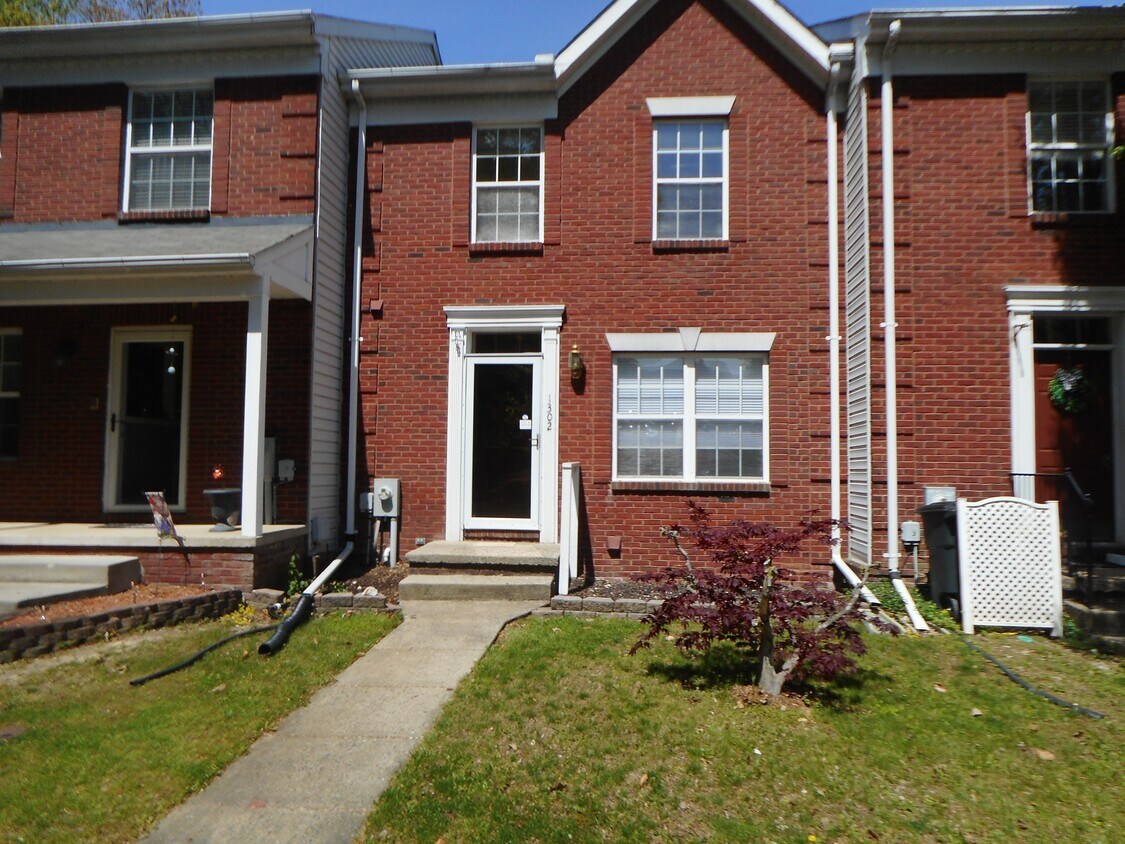 Foto principal - 1302 Arabis Ct