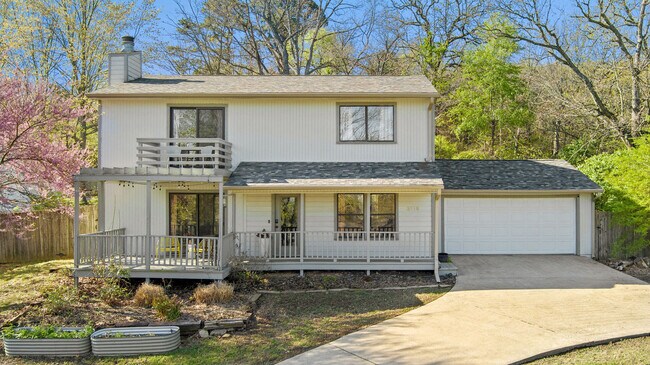 Building Photo - 2119 Loren Cir