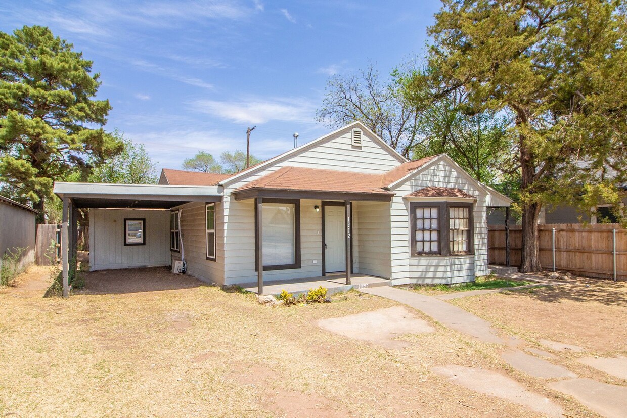 Primary Photo - Adorable updated home!