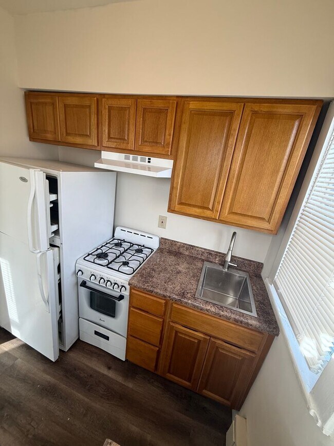 Foto del edificio - 633 Gilham St