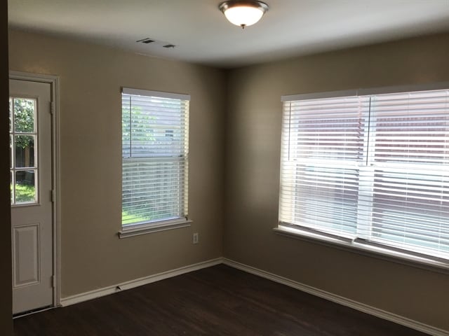 Building Photo - 4706 Buescher Ct