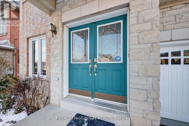 Building Photo - 26 Rushworth Dr