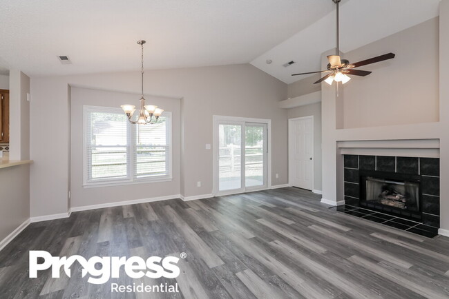 Building Photo - 7448 Claymont Dr