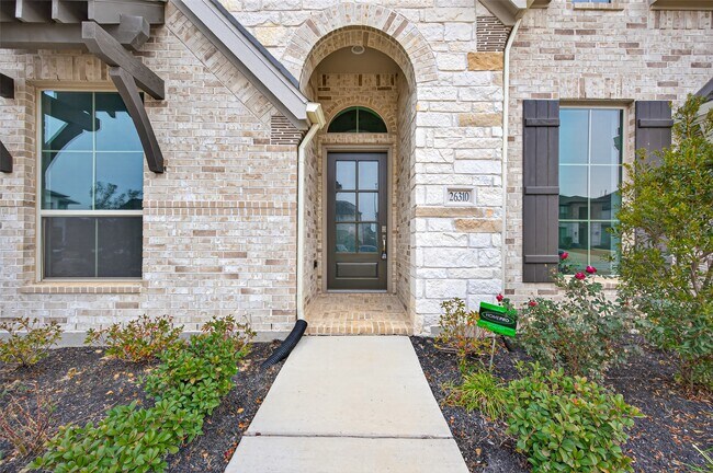 Foto del edificio - 26310 Meadow Bliss Wy