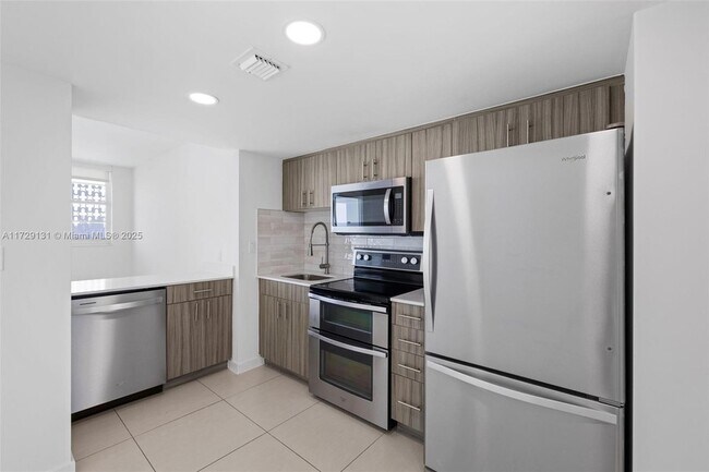 Foto del edificio - 910 West Ave