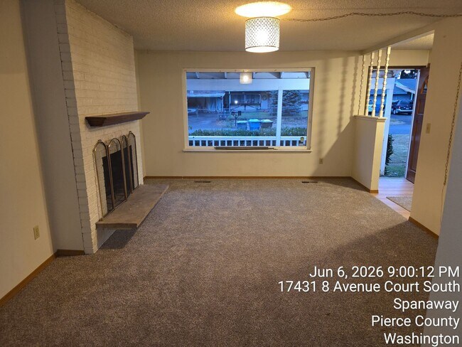Foto del edificio - Spanaway rambler home - 3 bedrooms 1 bath, Plus bonus room - 15 min from back gate Lewis/McCord! ...