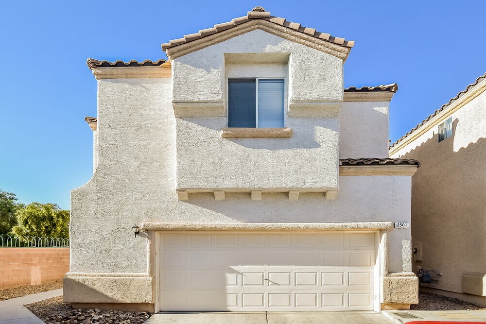 Foto principal - 2501 Lady Elizabeth Ct