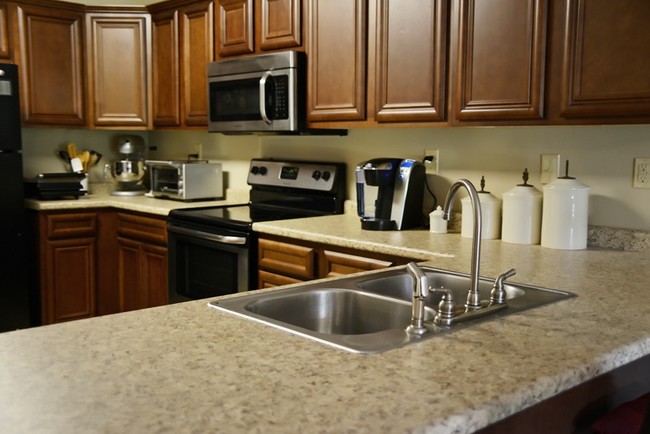Building Photo - 47 Cabin Creek Dr
