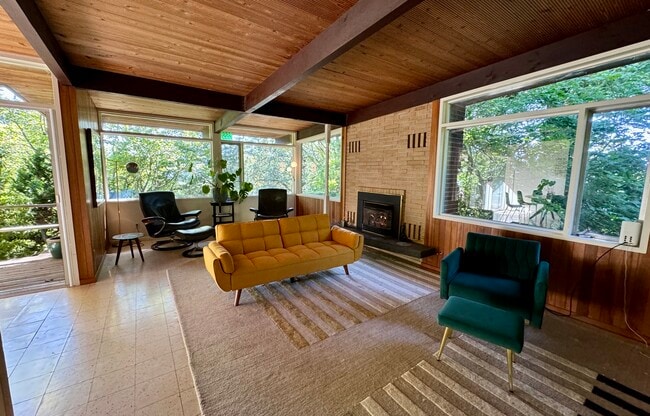 Foto del edificio - 3210 Agate St
