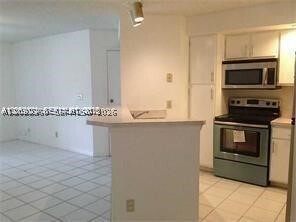 Foto del edificio - 3380 Pinewalk Dr N