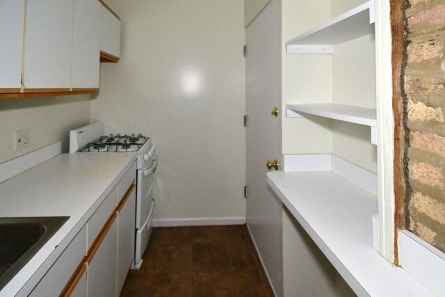 Foto del edificio - 1228 W Carmen Ave