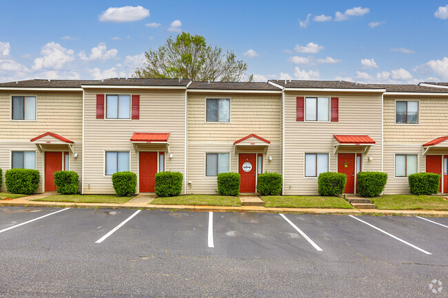 Building Photo - Summer Court Townhomes