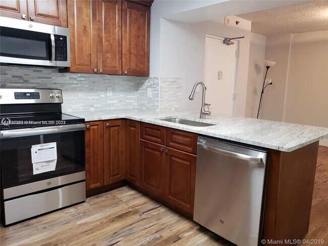 Foto del edificio - 104 SW 9th St